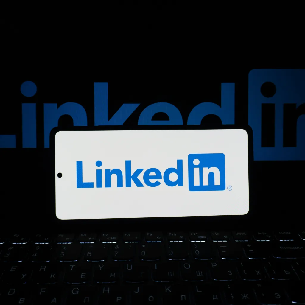 Migliora il tuo profilo Linkedin con i nostri consigli | Blue Milk